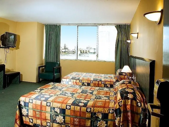 Hotel Universo Guadalajara 3*,